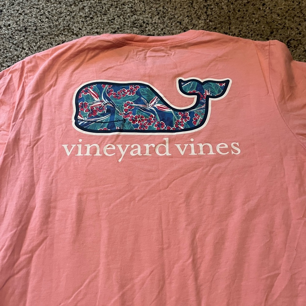 Vineyard Vines Pink Teeshirt size-XL